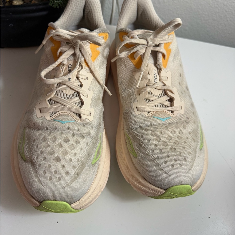 Hoka  women size 10.5 Clifton 9 Athletic Shoes in Gray and Green - Picture 6 of 11